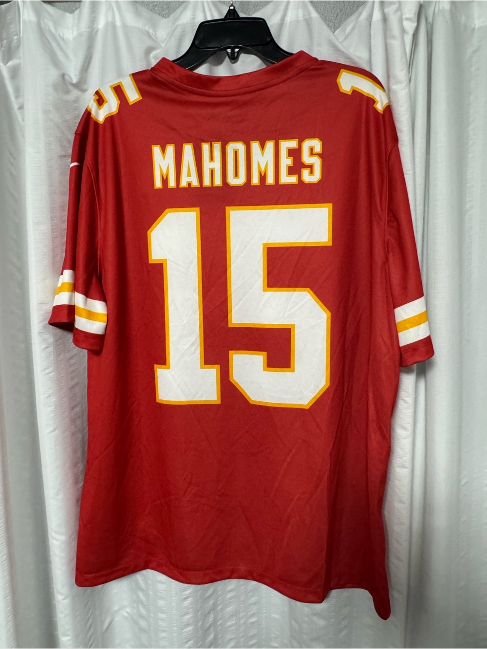 Men's Nike Patrick Mahomes Red Kansas City Chiefs Legend Player Performance Top - Picture 2 of 8